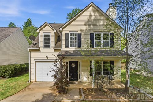 921 Grass Hollow Ct, Charlotte, NC, 28216-2967 | Card Image