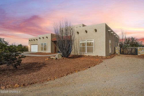 8801 Silk Oak Ct, Las Cruces, NM, 88011-8339 | Card Image