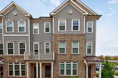 49 Robeson St, Somerville, NJ, 08876-3268 | Card Image