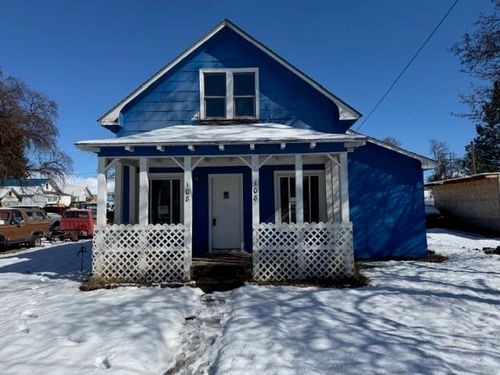 108 N 2nd St, Harrington, WA, 99134-5104 | Card Image