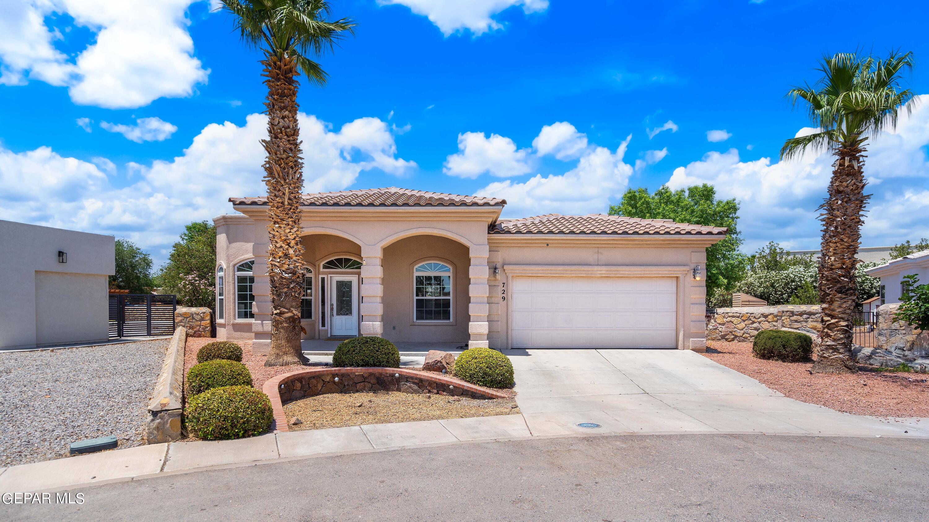 Whitney Ann , El Paso, TX 79932