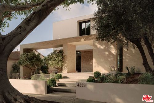 4333 Vinton Ave, Culver City, CA, 90232-3452 | Card Image