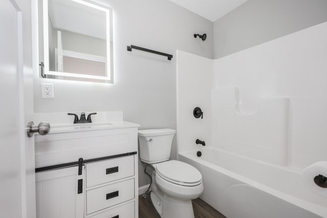 319 Mechanic St, House other with 6 bedrooms, 3 bathrooms and null parking in Laconia NH | Image 21