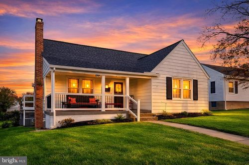 463 E Green St, Westminster, MD, 21157-5604 | Card Image