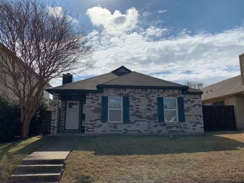 1322 Maplewood Dr, Lewisville, TX, 75067-4921 | Card Image