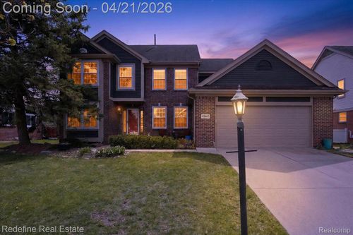 45663 Radnor Rd, Canton, MI, 48187-5495 | Card Image