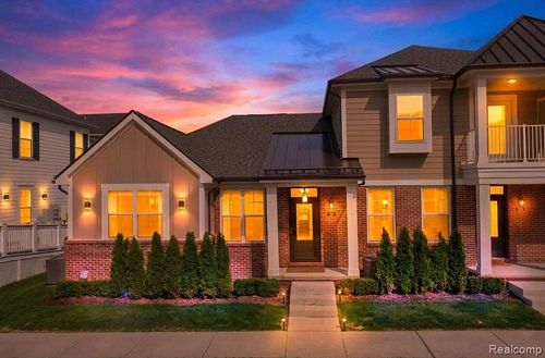 224 Jotham Ave, Auburn Hills, MI, 48326-3081 | Card Image