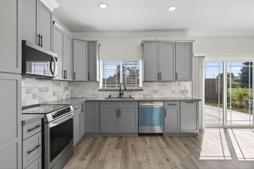 5955 Cortes Ct, Sacramento, CA, 95824-2582 | Card Image