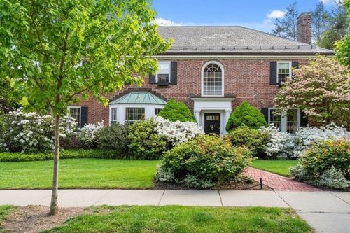 167 Willard Rd, Brookline, MA, 02445-4128 | Card Image