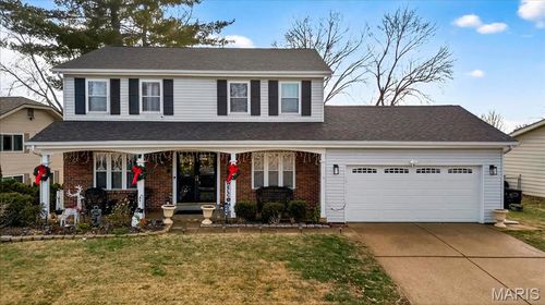 618 Fox Plains Dr, Florissant, MO, 63034-2124 | Card Image