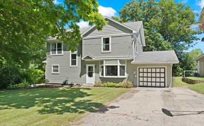 1347 Banbury Road, House other with 5 bedrooms, 2 bathrooms and 5 parking in Mundelein IL | Image 1