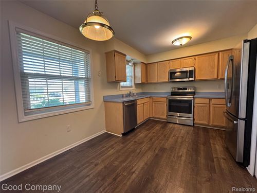43-25376 Samantha Dr, Chesterfield, MI, 48051-1968 | Card Image