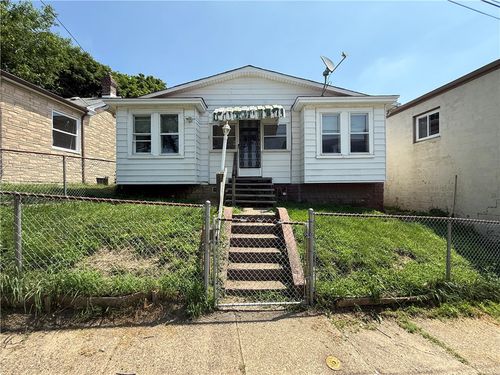 130 Whitaker St, Homestead, PA, 15120-2447 | Card Image