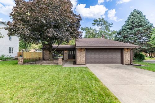 9425 Oriole Dr, Munster, IN, 46321-3513 | Card Image