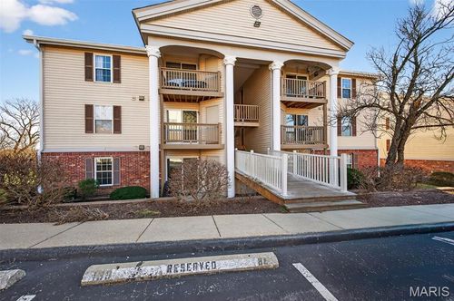 apt-b-741 Ridgeside Dr, Ballwin, MO, 63021-7753 | Card Image