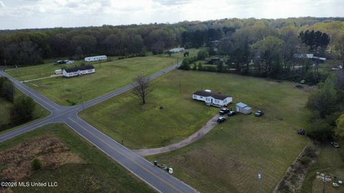 3323 Robert Dr, Hernando, MS, 38632-7033 | Card Image