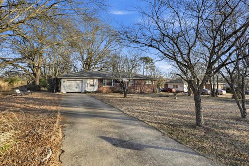 125 Foxhall Rd, Spartanburg, SC, 29306-4815 | Card Image