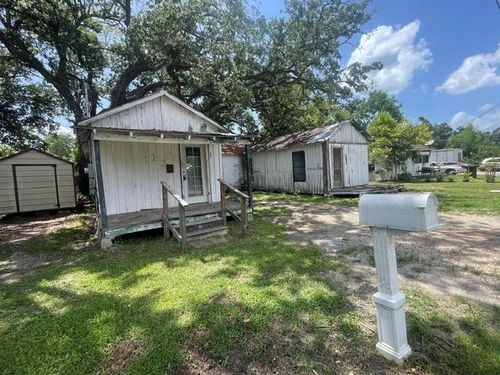 177 Velie St, Ponchatoula, LA, 70454-9000 | Card Image