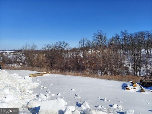 238 Sunset Cir, RED LION, PA, 17356-8757 | Card Image
