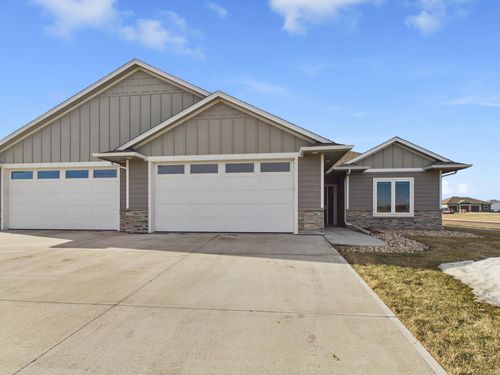 301 Granite Ave, Tea, SD, 57064-8231 | Card Image