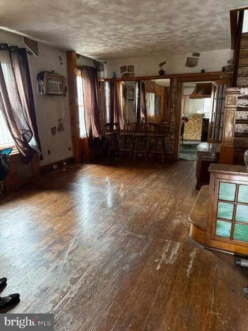 932 Atlantic Ave, Camden, NJ, 08104-1130 | Card Image