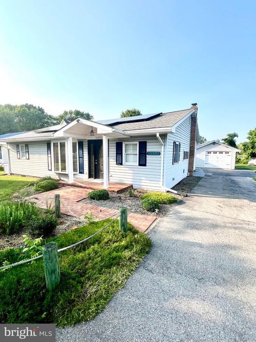 37420 River Springs Rd, Avenue, MD, 20609-2501 | Card Image