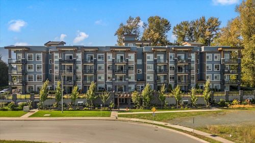 205-45562 Airport Rd, Chilliwack, BC, V2P0J8 | Card Image