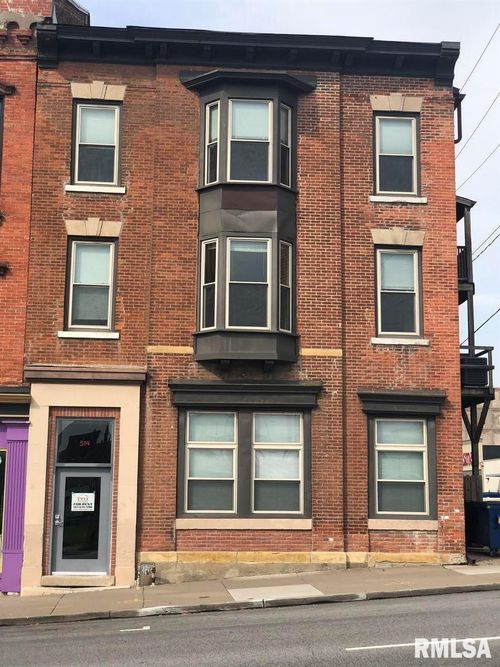 apt-4-514 Brady St, Davenport, IA, 52801-1416 | Card Image