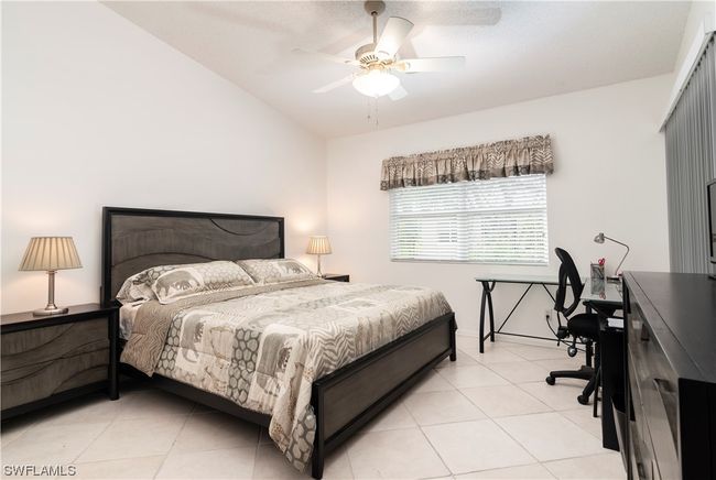 MASTER BEDROOM | Image 10