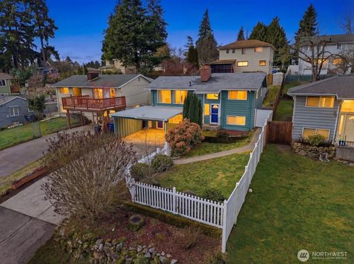 13237 3rd Ave S, Burien, WA, 98168-2645 | Card Image