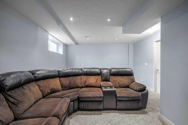 117 Chaparral Valley Gdns Se, Townhouse with 3 bedrooms, 3 bathrooms and 2 parking in Calgary AB | Image 38