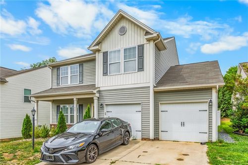 427 Inlet Place Dr, Winston-Salem, NC, 27127-7012 | Card Image