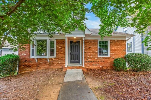 713 Woodbury Knolls Dr, Winston Salem, NC, 27104-3489 | Card Image