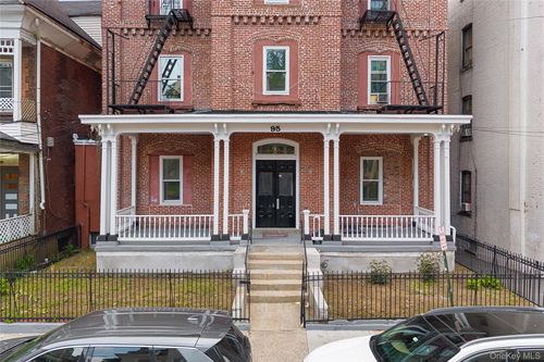 95 Buena Vista Ave, Yonkers, NY, 10701-3568 | Card Image