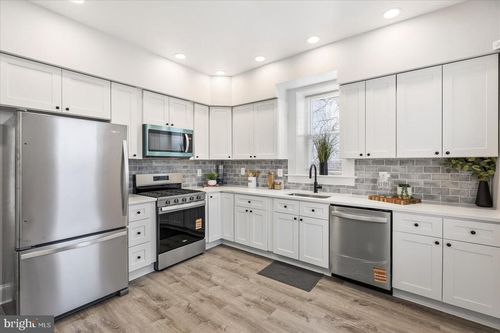 2010 N Longwood St, BALTIMORE, MD, 21216-3130 | Card Image