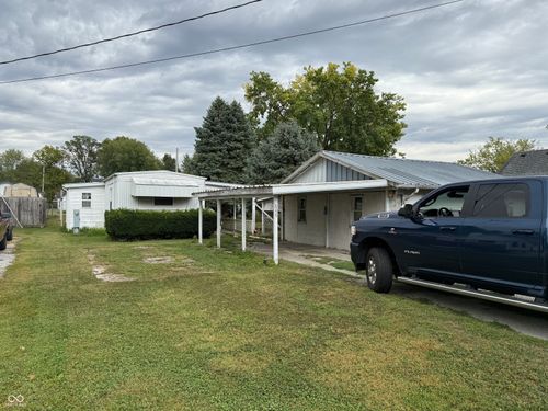 608 White St, Shirley, IN, 47384-1232 | Card Image