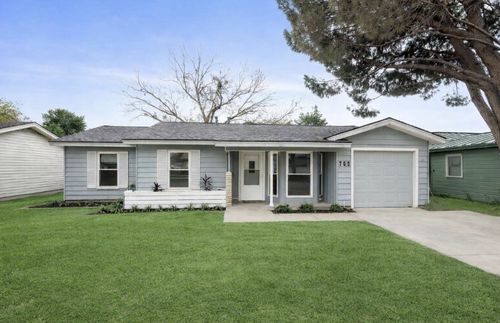 753 Cullum Ave, Hurst, TX, 76053-6475 | Card Image