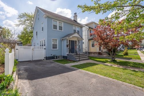 8 Melrose Ter, Elizabeth, NJ, 07208-1706 | Card Image