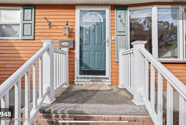 467 Ferndale Place, House other with 3 bedrooms, 2 bathrooms and null parking in Keyport NJ | Image 2