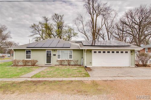 1115 W Exchange St, Jerseyville, IL, 62052-1318 | Card Image