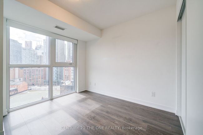 1506 - 219 Dundas St E, Condo with 2 bedrooms, 1 bathrooms and null parking in Toronto ON | Image 17