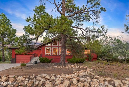 2008 N Fox Hill Rd, Flagstaff, AZ, 86004-8402 | Card Image