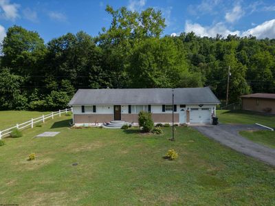 334 George Washington Highway, House other with 2 bedrooms, 1 bathrooms and 3 parking in Grafton WV | Image 1