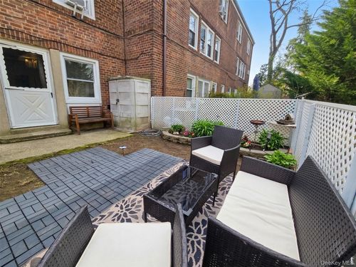 apt-31-147-15 Village Rd, Jamaica, NY, 11435-1271 | Card Image