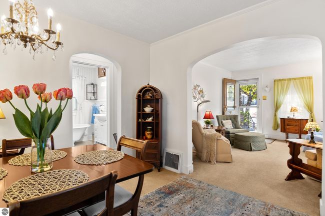1037 E State St, House other with 2 bedrooms, 1 bathrooms and null parking in Traverse City MI | Image 10