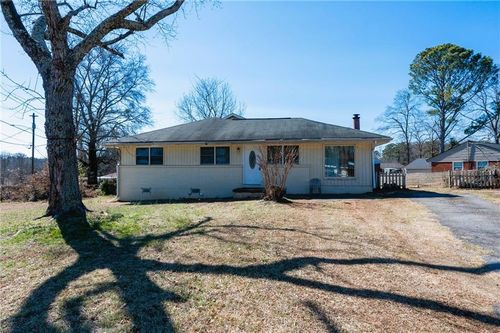 195 Rockin Hill Dr Sw, Marietta, GA, 30060-6651 | Card Image