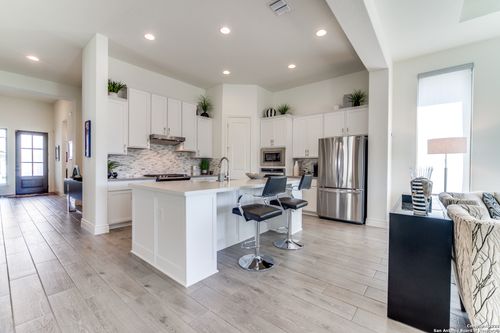 29734 Elkhorn Rdg, Fair Oaks Ranch, TX, 78015-5186 | Card Image