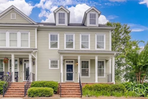 329 Lake View Dr, Pooler, GA, 31322-9689 | Card Image