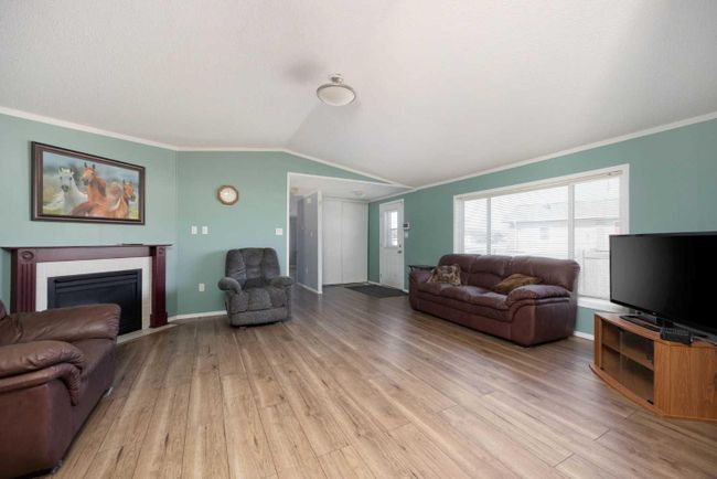 121 Fir Street, Home with 3 bedrooms, 2 bathrooms and 4 parking in Fort Mcmurray AB | Image 7