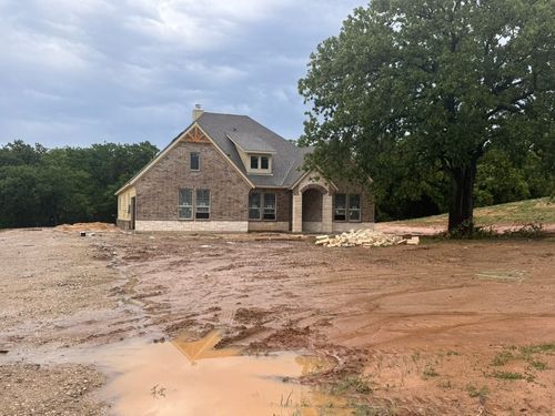 132 Oak Grove Way, Springtown, TX, 76082-0015 | Card Image